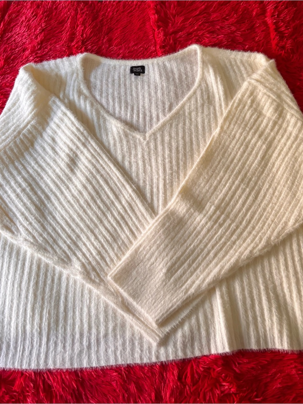 Soft V-Neck Ribbed Sweater in Cream PACSUN